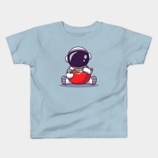 Cute Astronaut Eat Ramen Kids T-Shirt